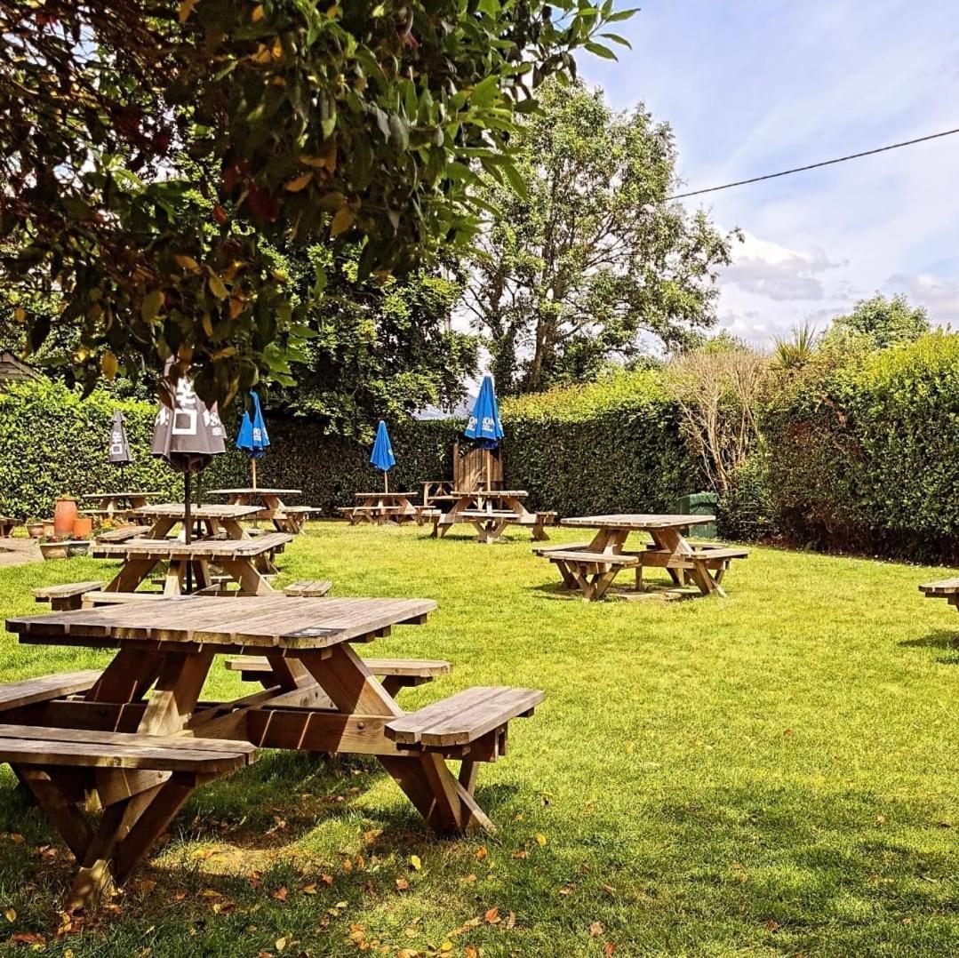The Mortimer Arms (Adults Only) Romsey Kültér fotó